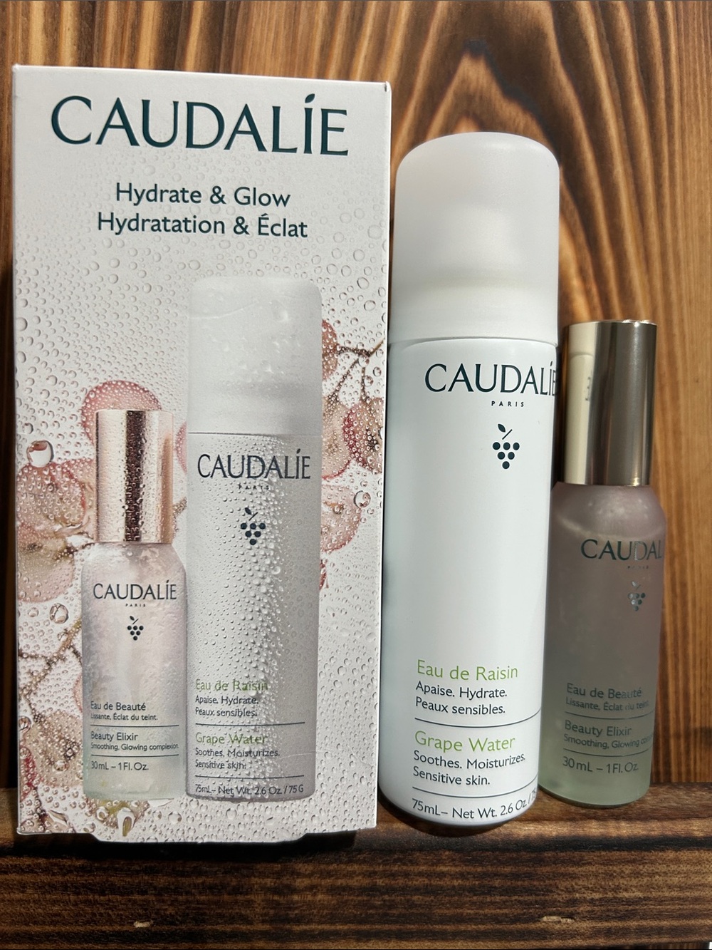 Caudalie Hydrate & Glow Set - White and Rose Gold Accents